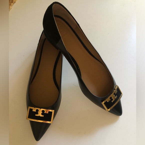 Tory Burch Shoes - - Tory Burch Gigi Black Flats Leather Gold Logo Size 9 lightly worn